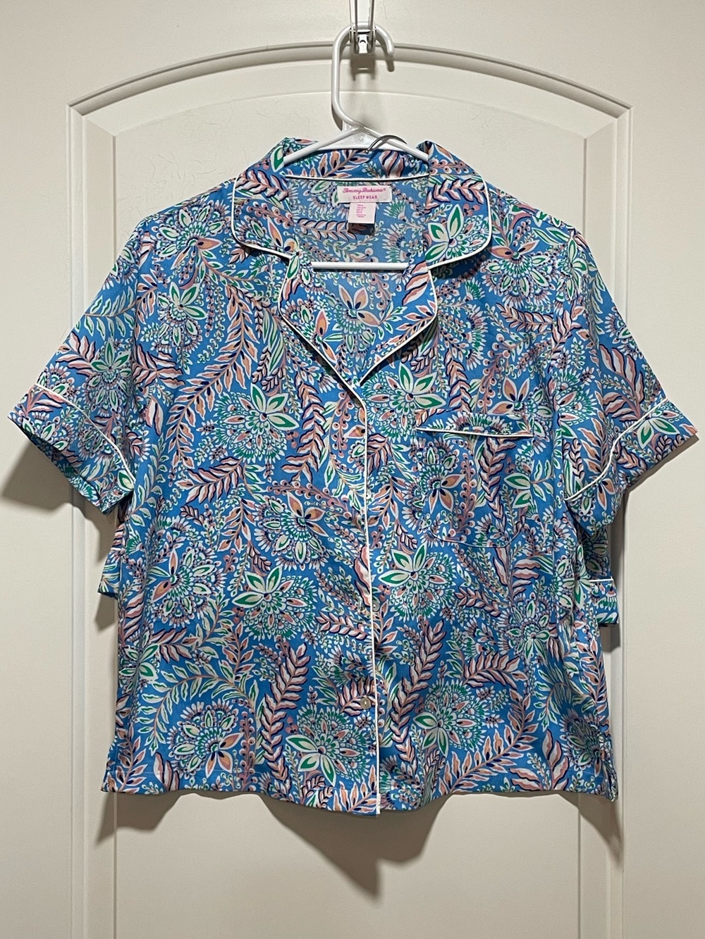 Tropical Tommy Bahama 2 Pc PJs Sz S Short-Sleeve Notch Top 3” Shorts Floral